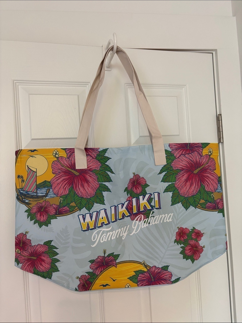 TOMMY BAHAMA canvas tote bag Waikiki beach bag hibiscus flowers new without tags